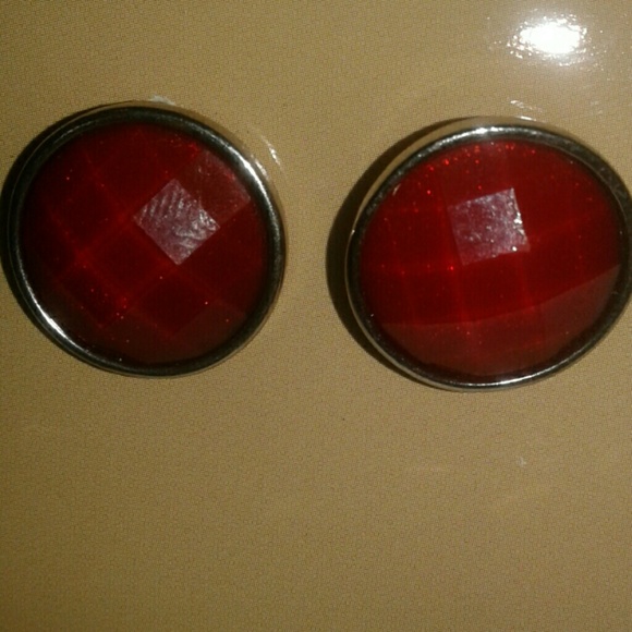 $$SOLD$$ jewelry set w/ earrings - Picture 3 of 5